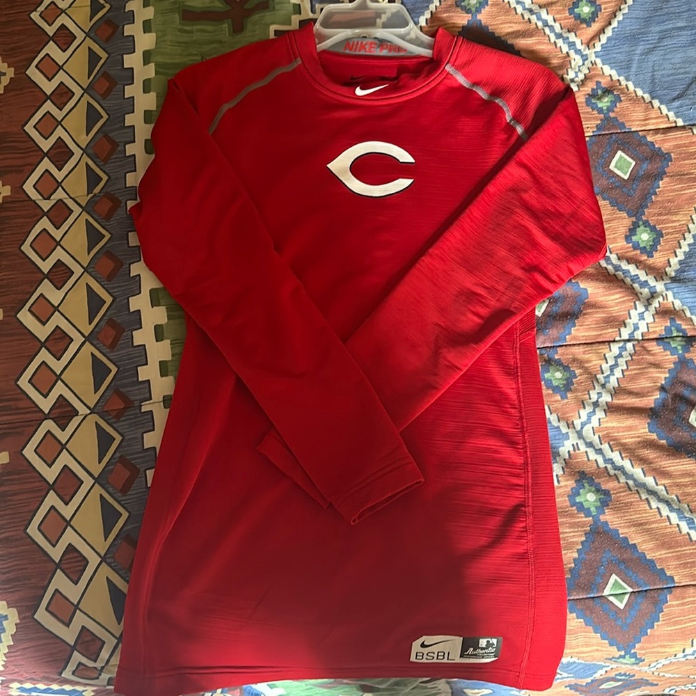 NIKE CINCINNATI COMPRESSION LONG SLEEVE SHIRT LARGE